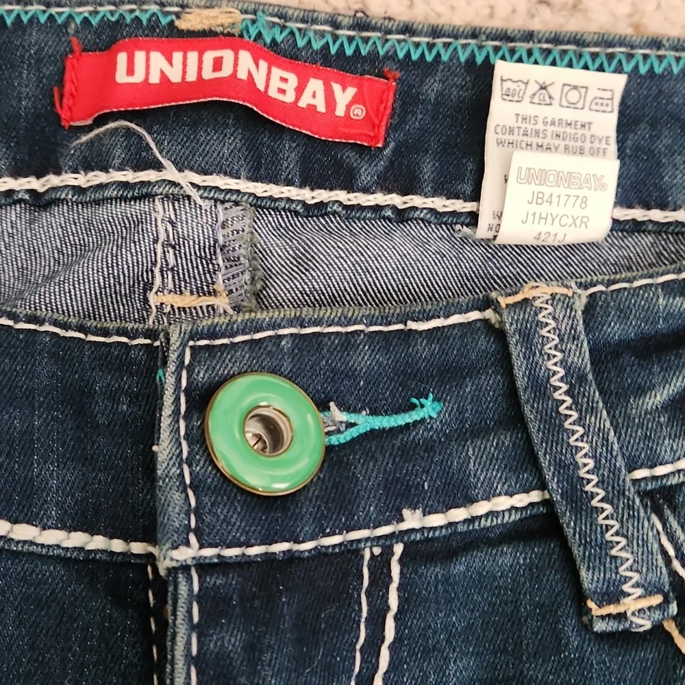 Unionbay Jean Shorts Juniors Size 7 - Picture 2 of 5